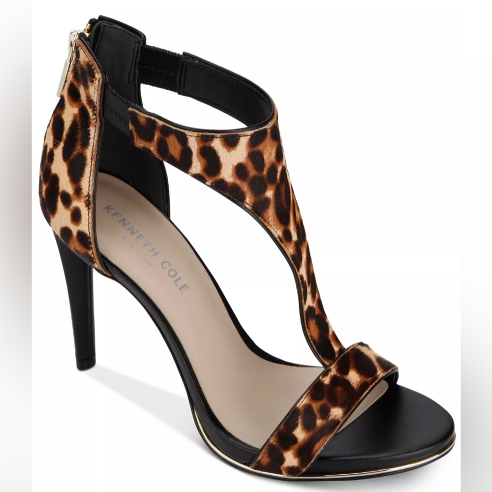 KENNETH COLE NEW YORK
Women's Brooke T-Strap Dress Sandals